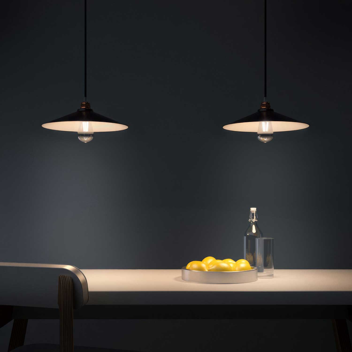 Paralume Swing in metallo smaltato con attacco E27 - Nero