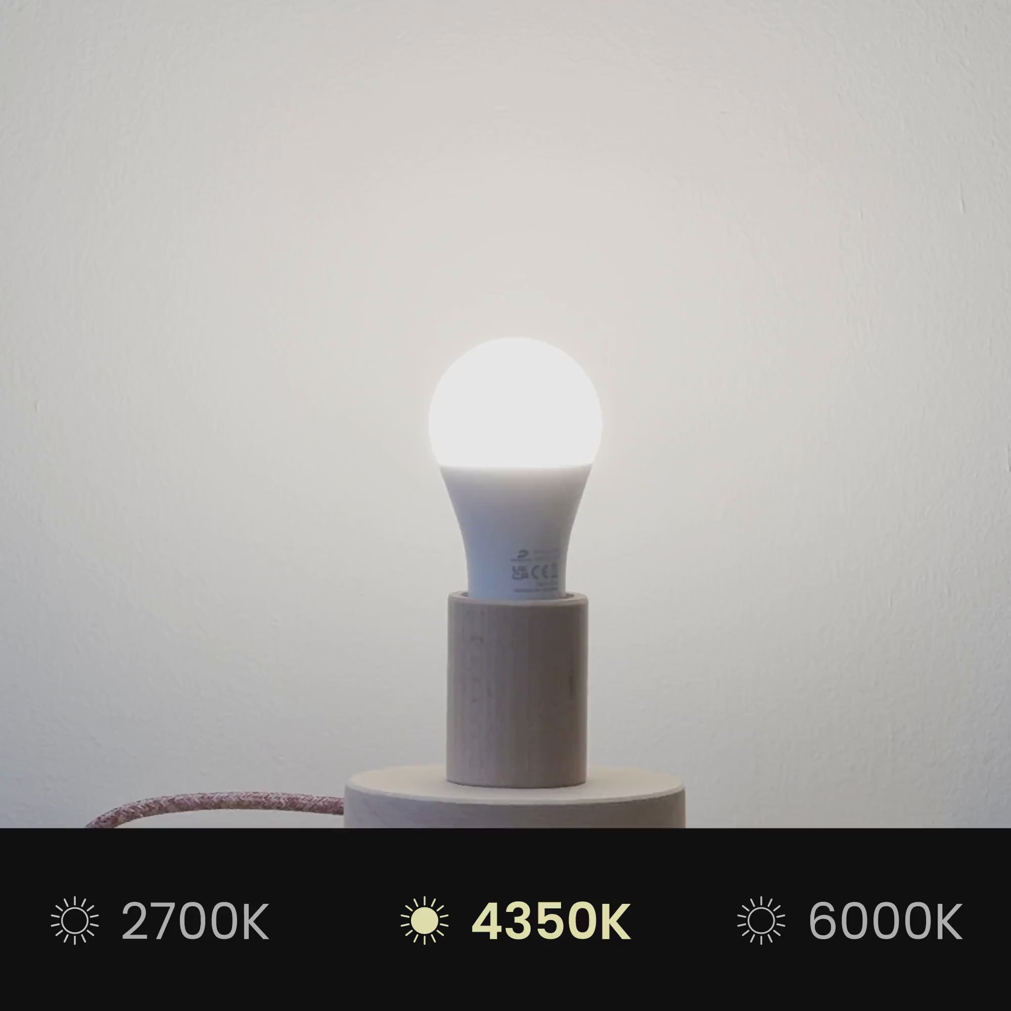 Načíst video: Stínidlo Impero L pro stolní lampu nebo nástěnnou lampu s paticí E27 - Vyrobeno v Itálii - Vlna Písek